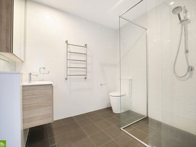 707 / 10 Regent Street, Wollongong