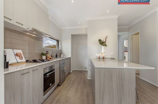 10 Sunrise Way, Mickleham