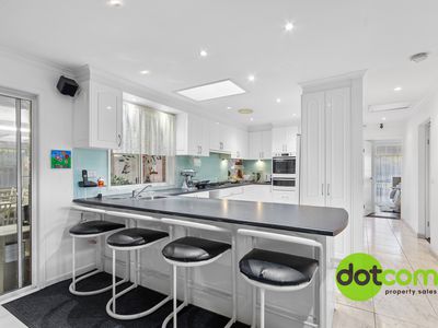 4 Darling Street, Abbotsbury