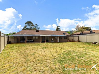 44 Perrin Circuit, Banks