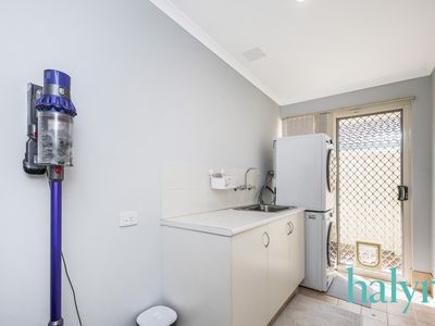 2 / 6 Bruning Road, Manning