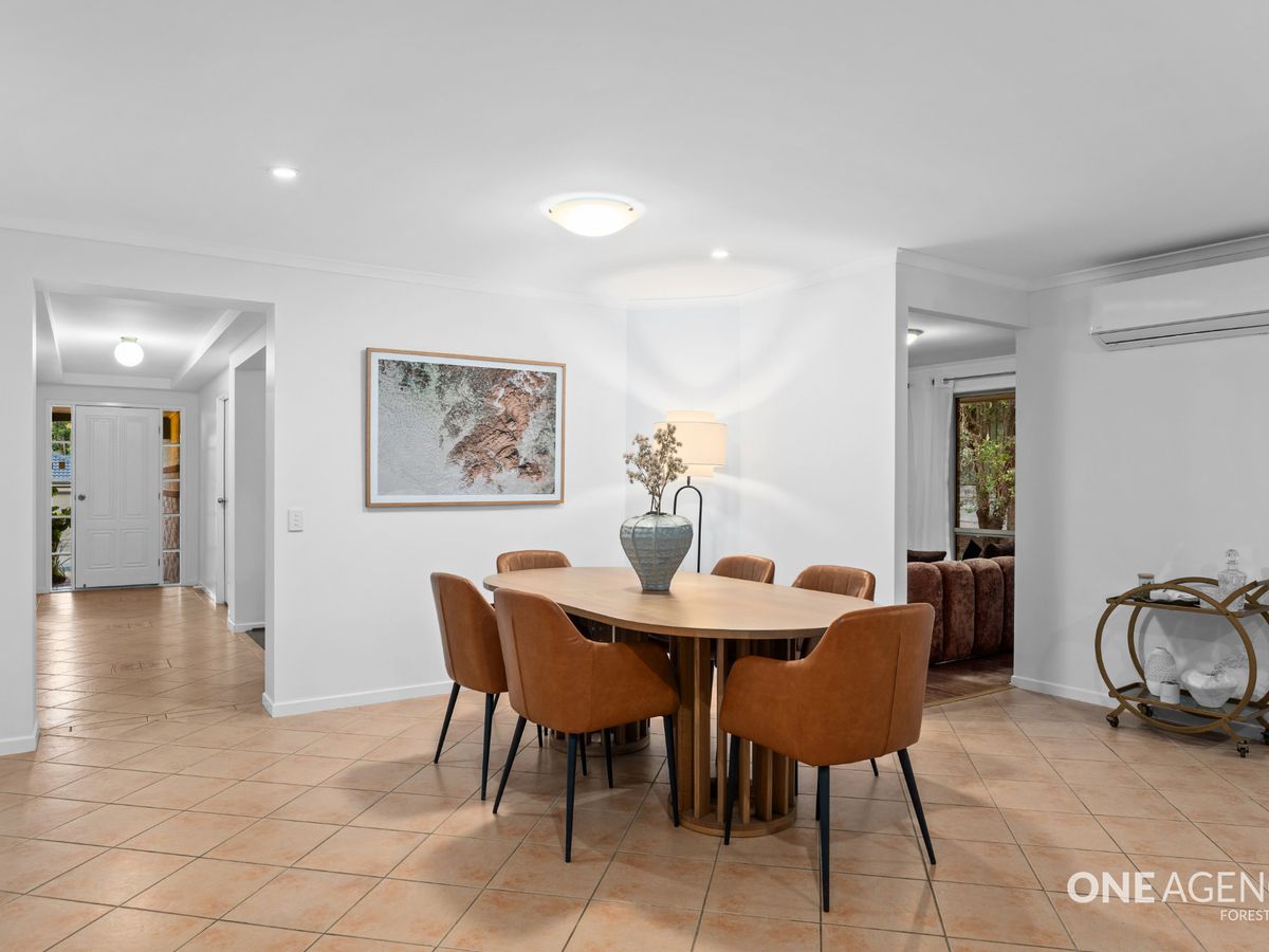 16 Toorak Place, Forest Lake