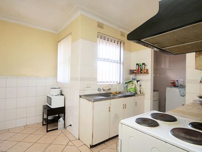 9 / 49 Dennis Street, Lakemba