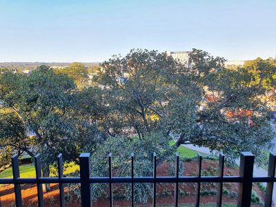 412 / 5 Maple Tree Road, Westmead