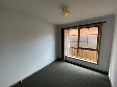 2 / 141 Mossfiel Drive, Hoppers Crossing