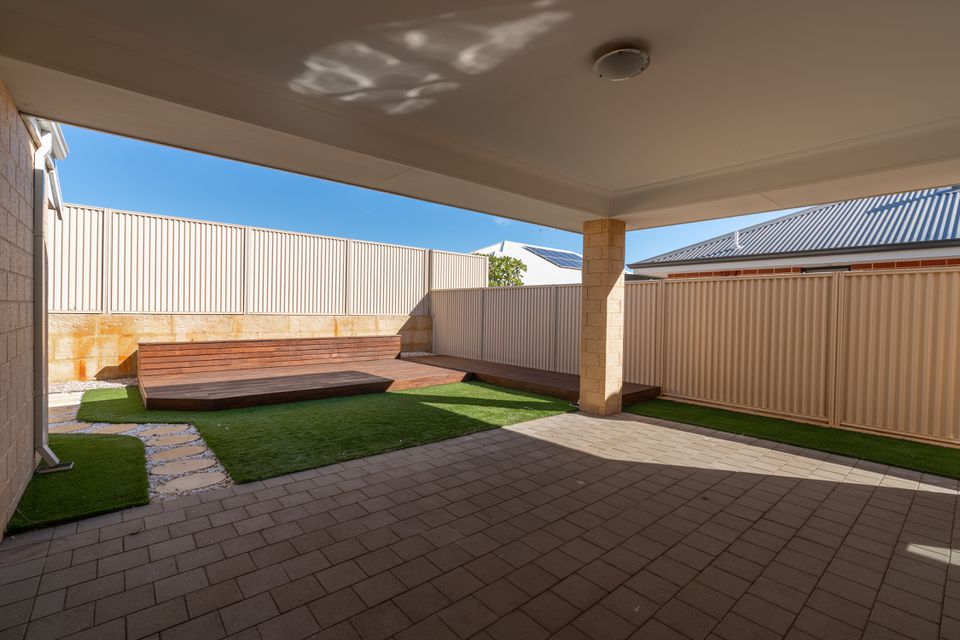 26 Acrasia Rd, Baldivis