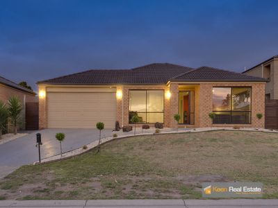 12 Meribel Way, Lynbrook