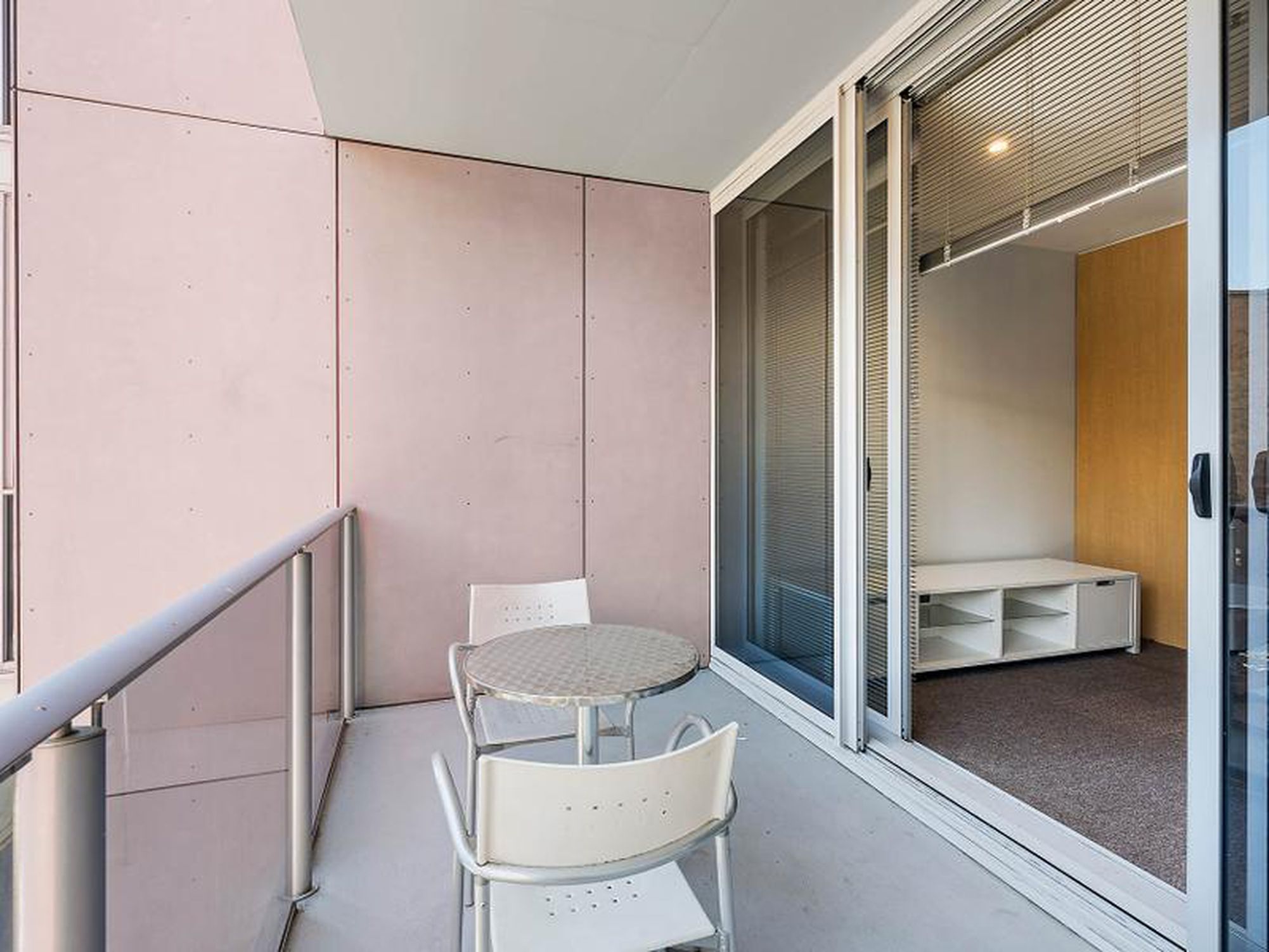 24 / 45 York Street, Adelaide
