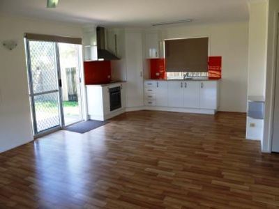 1 / 12 Bayrise Drive, Urangan