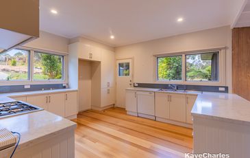 9 Armstrong Road, Beaconsfield Upper
