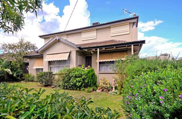 4 Plumpton Ave, Craigieburn
