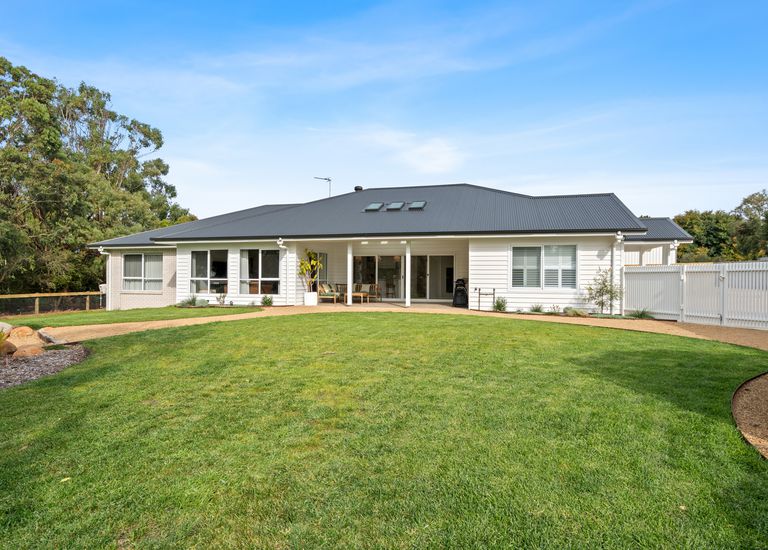 28B Burvilles Road, Portland