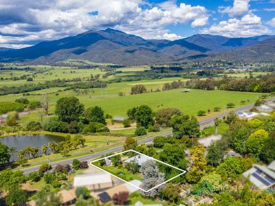 13 Kiewa Valley Highway, Tawonga South