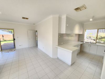 4 MURRAY STREET, Como