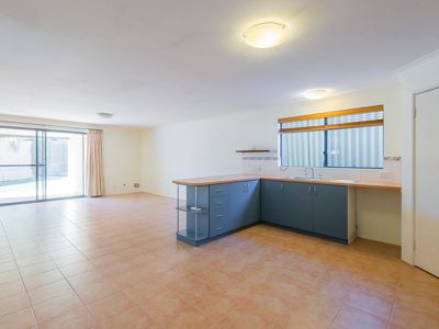 8A Woonona Place, Kallaroo