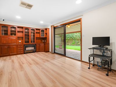 1077 Lower North East Road, Highbury