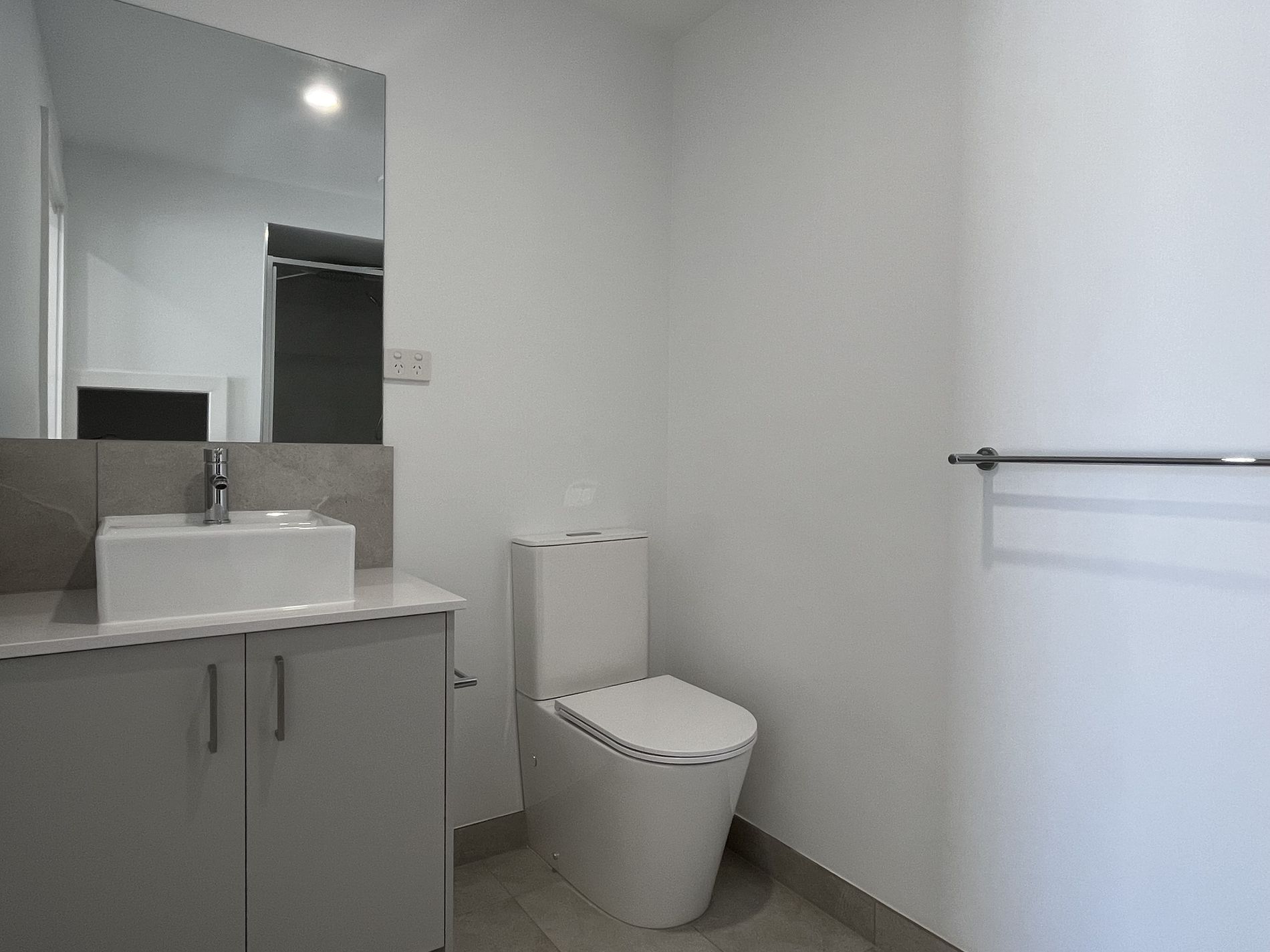 8 / 15 Thomas Street, Laverton