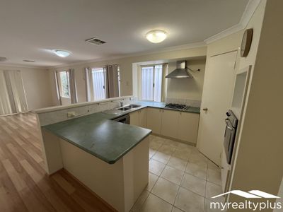 15 Mattingley Heights, Murdoch