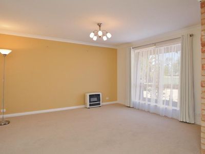 4 Heston Court, Somerville