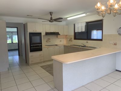 24 Beach Road, Pialba