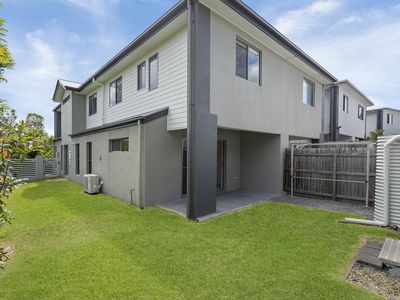 110 McDermott Parade, Rochedale