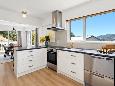 4 Saint Annes Square, Tawa
