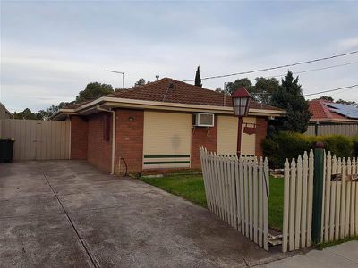 19 Leighton Crescent, Deer Park