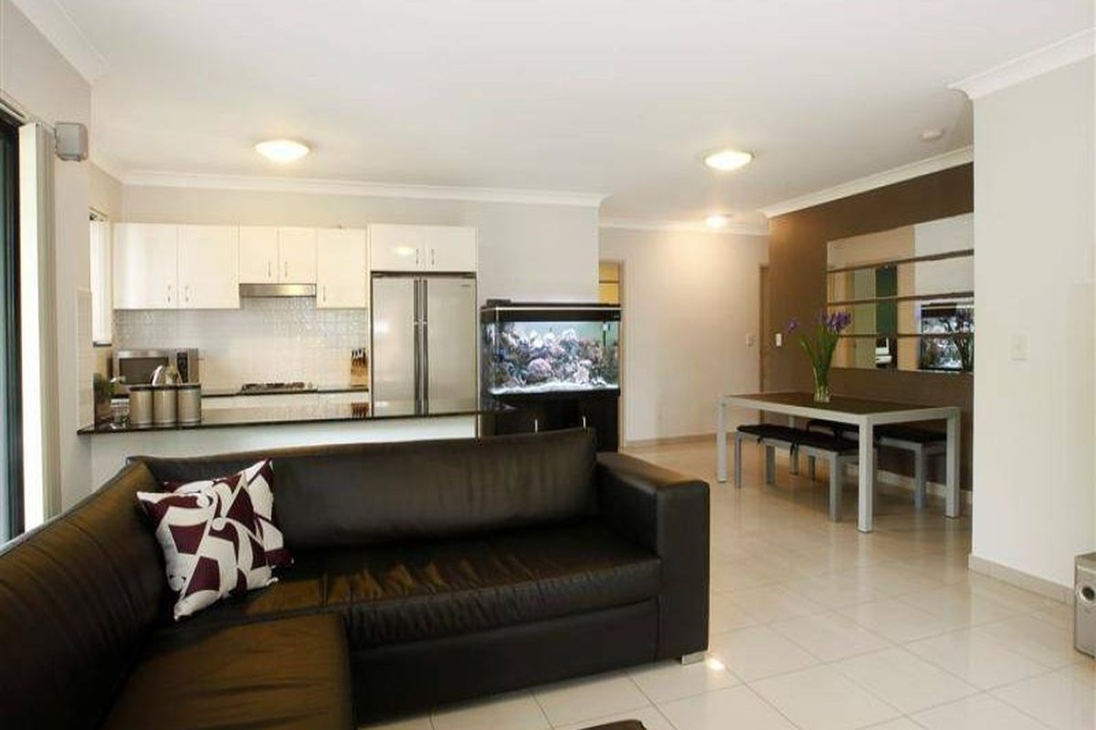 8 / 123 Arthur Street, Homebush West