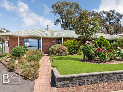 32 Akoonah Drive, Golden Square