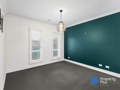 19 Atherton Street, Huntly