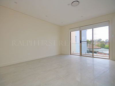 12A Bunt Avenue, Greenacre