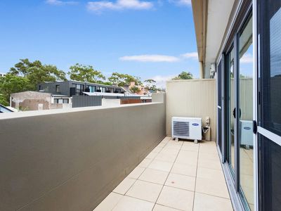 203 / 12 Queen Street, Glebe