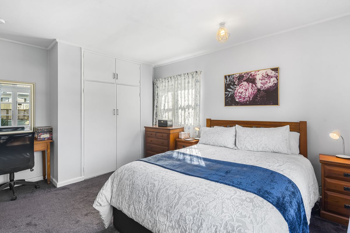 25 Golf Road, Paraparaumu Beach