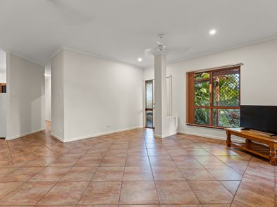 17 Bowerbird Loop, Djugun