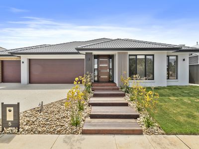 5 Oasis Crescent, Yarrawonga