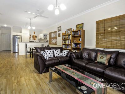 15 Jezabel Dr, Springfield Lakes