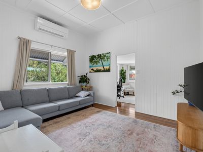 91 Robert Street, Atherton