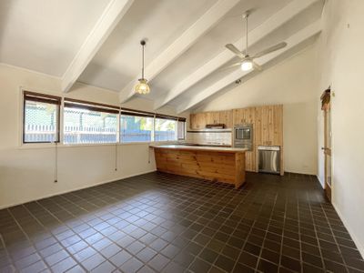28 Douglas Avenue, Swan Hill