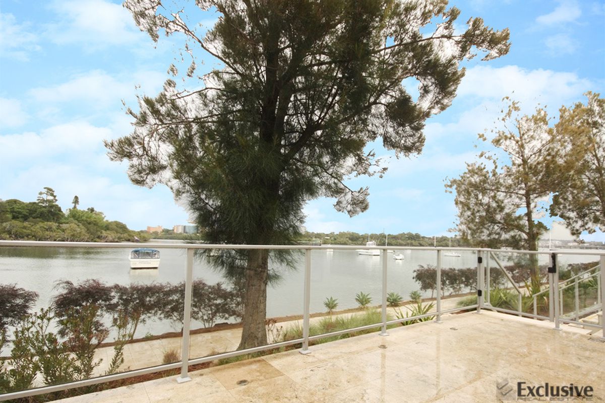 30 Hilly Street, Mortlake