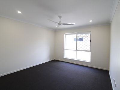 13 Cascade St, Pimpama