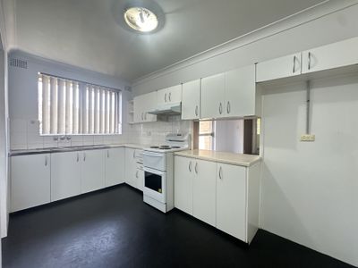 10 / 17 Caroline Street, Westmead