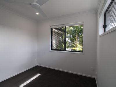 2 / 18 Hawthorn Street, Beaudesert