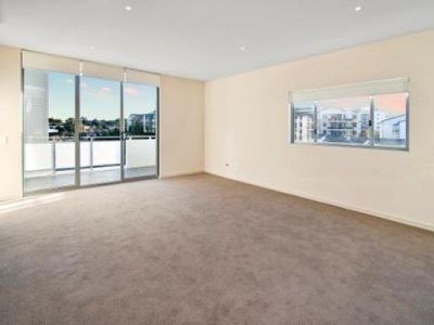 54A Blackwall Point Road, Chiswick