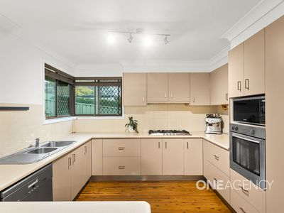 10 Hayward Street, Kanahooka