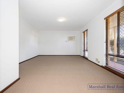 25 Redfin Crescent, Beldon