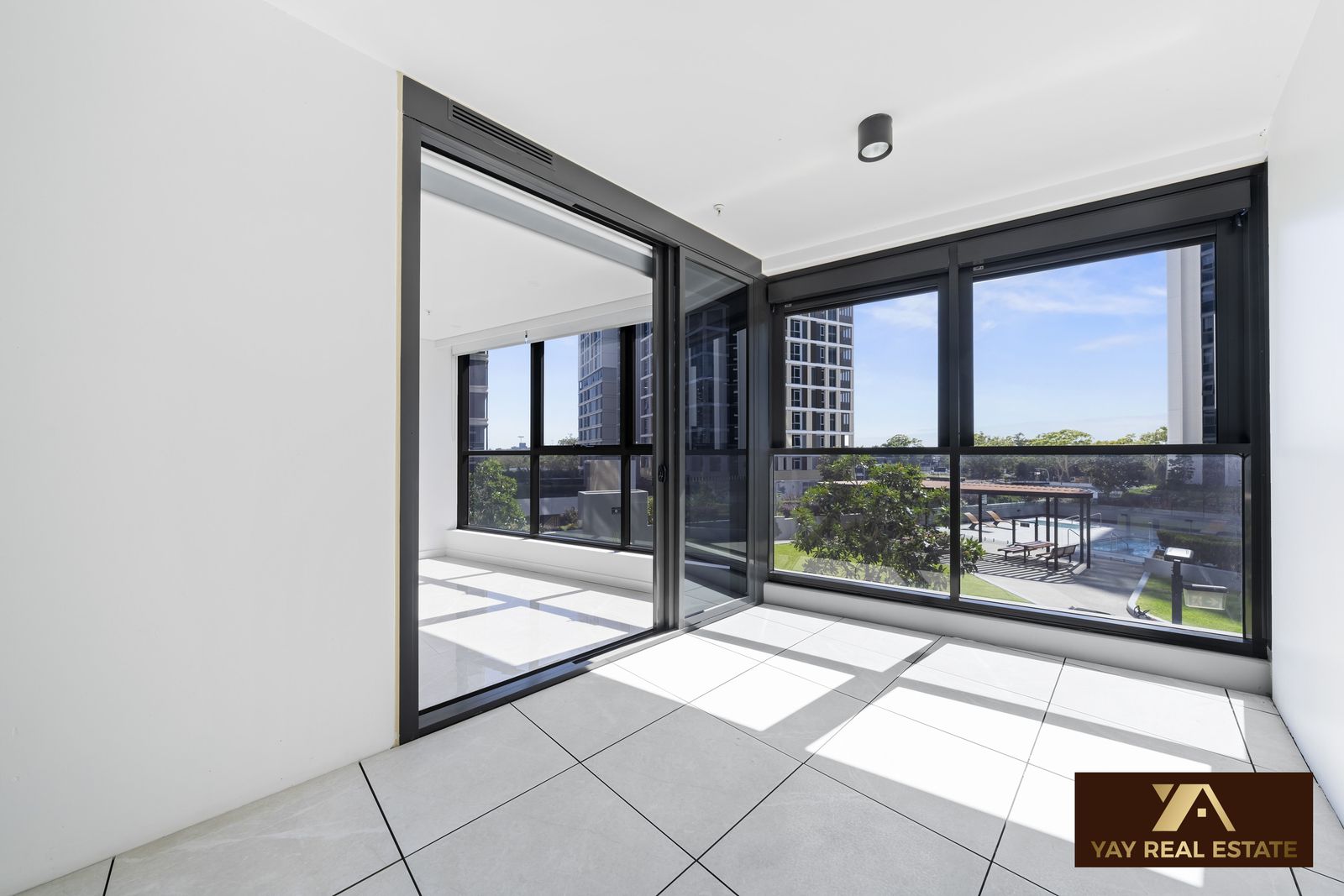 209 / 4 Finch Drive, EASTGARDENS