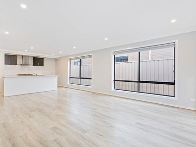 5 Mansfield Drive , Werribee