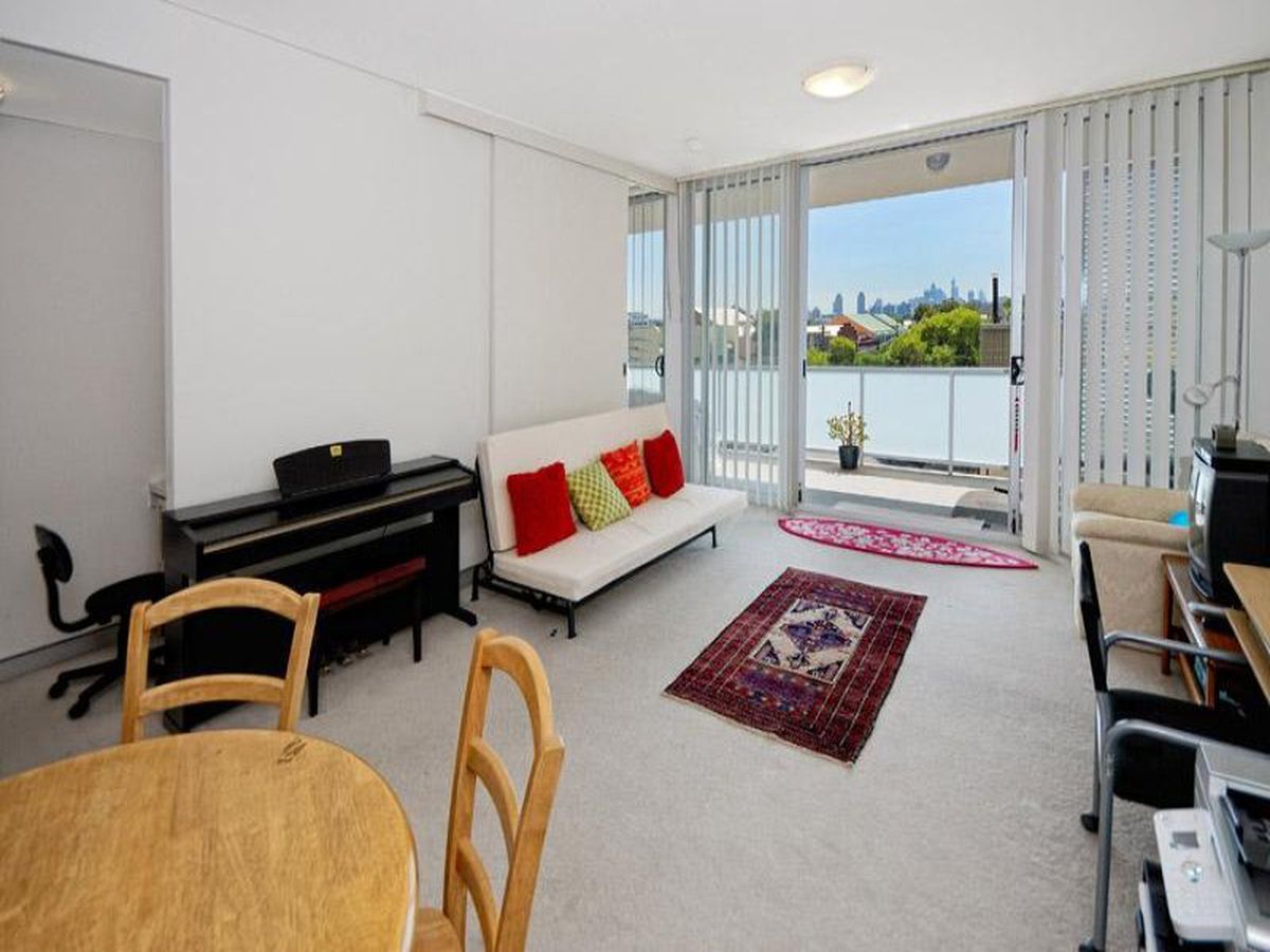 310 / 5 Queen St, Rosebery