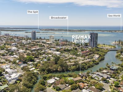 1 / 13 Royal Palm Court, Southport