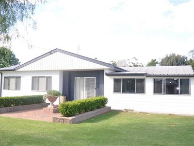 17 Oberon  Street, Eugowra